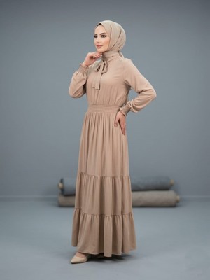 Mismoly Beli Gipe Detaylı Kat Kat Etekli Tesettür Elbise