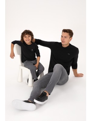U.S. Polo Assn. Erkek Slim Fit Bisiklet Yaka Siyah Süprem Basic Sweatshirt 50313744-VR046