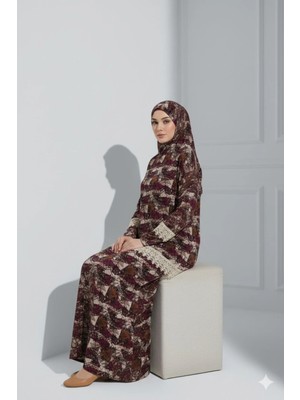 Defka Iki Parça Etekli Şal Desenli Başörtülü Kadın Namaz Elbisesi