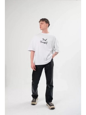 Pileli Store Pilelistore- Unisex Bisiklet Yaka Baskılı Oversize T-Shirt - Beyaz