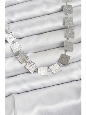 Pileli Store Pilelistore  Kare Plaka Model Gümüş Renk Kadın Kolye