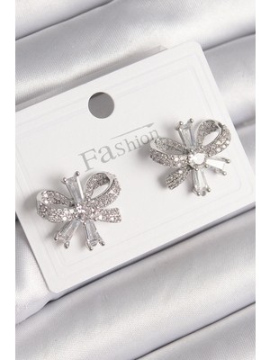 Pileli Store Pilelistore  Pirinç Gümüş Renk Zirkon Taşlı Fiyonk Model Kadın Küpe