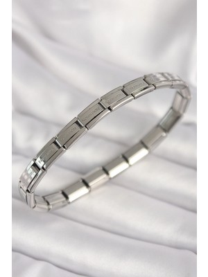 Pileli Store Pilelistore  316L Çelik Gümüş Renk Ince Yazılı Nomination Kadın Bileklik