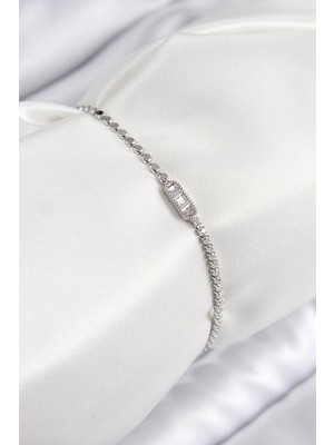 Pileli Store Pilelistore  Pirinç Zirkon Taşlı Dikdörtgen Model Ezme Zincir Gümüş Renk Kadın Bileklik