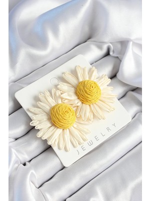 Pileli Store Pilelistore  Papatya Model Beyaz ve Sarı Renk Kadın Küpe