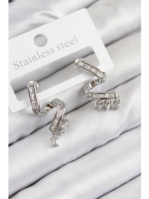 Pileli Store Pilelistore  Pirinç Zirkon Taşlı Kıvrımlı Model Gümüş Renk Kadın Küpe