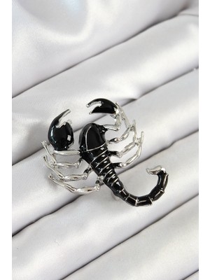 Pileli Store Pilelistore  3D Siyah Akrep Figürlü Gümüş Renk Kadın Broş