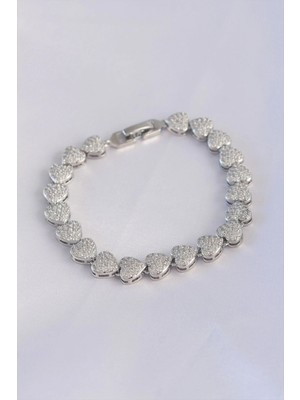 Pileli Store Pilelistore  Vip Seri Pirinç Zirkon Taşlı Gümüş Renk Kalp Model Bileklik