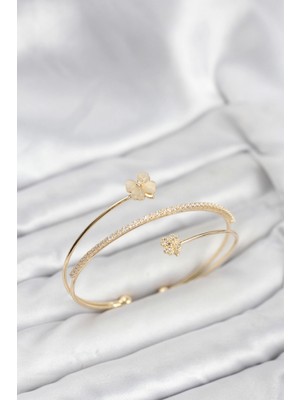 Pileli Store Pilelistore Yonca Çiçek Model Pirinç Gold Renk Kadın Bileklik - TJ-BB8257