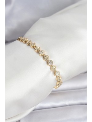 Pileli Store Pilelistore  Pirinç Gold Renk Vıp Seri Sıralı Yonca Model Zirkon Taşlı Kadın Bileklik