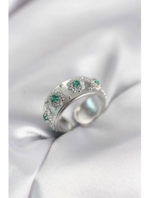 Pileli Store Pilelistore  Yeşil Zirkon Taşlı Gümüş Renk Vintage Kadın Yüzük