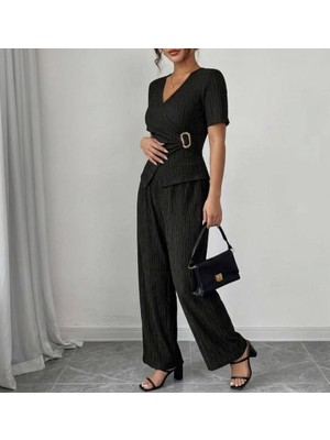 Kadın Toka Detaylı Kruvaze Takım