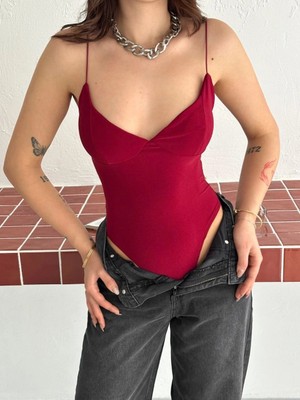 Pileli Store Kadın Derin Dekolte Askılı Body Sırt Dekolteli Şık Kolsuz Yazlık Bodysuit - Kırmızı