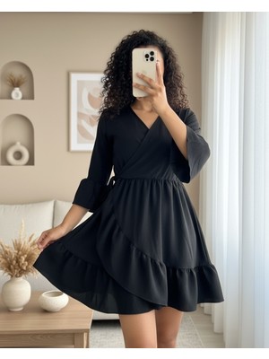 Moda Morfo Eteği Ve Kolları Fırfırlı Beli Lastikli Ayrobin Elbise  -Siyah