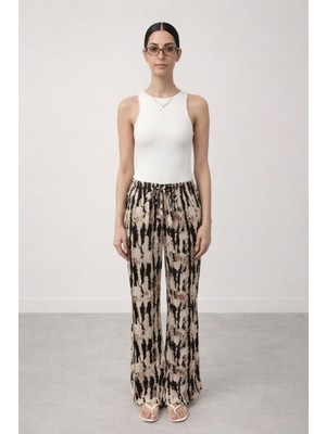 Iperia Desenli Bol Kesim Saten Pantolon