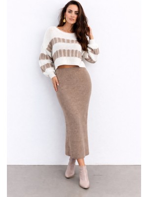 Kadın Uzun Kollu Kayık Yakalı Salaş Triko Bluz ve Etek Ikili Takım
