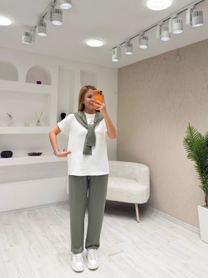 Nidam Butik Kadın Şal Dahil Bisiklet Yaka Bluz ve Pantolon Üçlü Takım