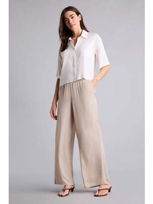 DeFacto Wide Leg Normal Bel Düz Paça Uzun Boy Saten Pantolon H8857AX26SM
