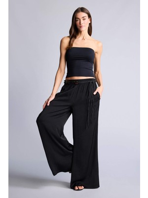 DeFacto Wide Leg Normal Bel Düz Paça Uzun Boy Saten Pantolon H8857AX26SM