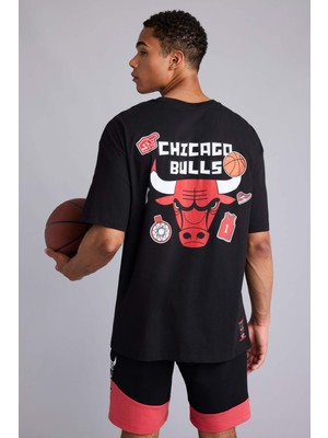 DeFacto Nba Chıcago Bulls Oversıze Bisiklet Yaka Kısa Kollu TIŞÖRT E4003AX26SP