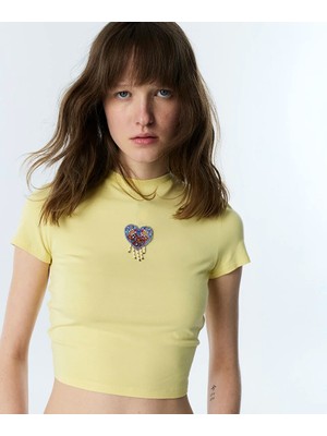 Twist Patch'li Püsküllü Crop Tişört  TS1260070262009