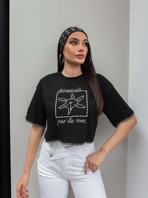Esra Helvacı Yıldız Nakışlı Crop Tshirt