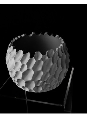 Mays 3D Studio Modern Dokulu Dekoratif Saksı – Minimal Tasarım 3D Baskı Çiçek Saksısı – Ev ve Ofis Dekoru