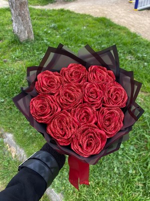 11'li Simli Kırmızı Solmayan Saten Gül Buketi, Sevgiliye Hediye