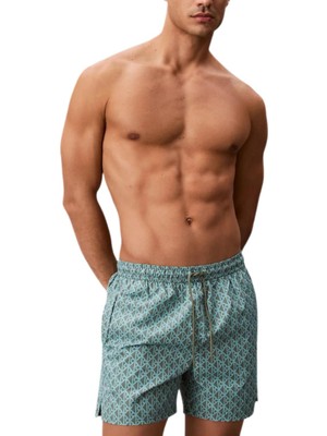 Calvin Klein Erkek Yeşil Orta Boy Bağcıklı Kapalı Bel Deniz Şortu LV00N61027