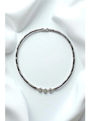 Petek Aksesuar Taşlı Çiçek Choker Tasma Kolye
