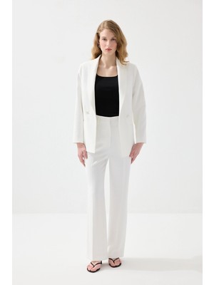 Gusto Rahat Kesim Krep Blazer Ceket - Beyaz