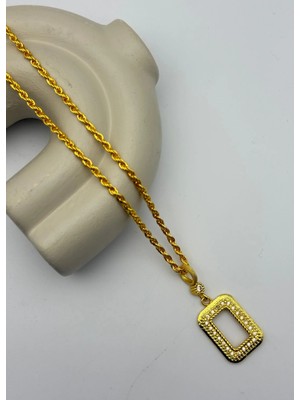 Biju Yılmaz 22K Altın Kaplama Şık Taşlı Çerçeveli Gramlık Kolye - 26GRM16