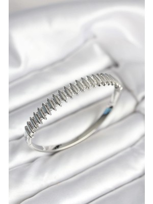 Zayka Mey Ithalat® Gümüş Renk Zirkon Taşlı Pirinç Kadın Kelepçe