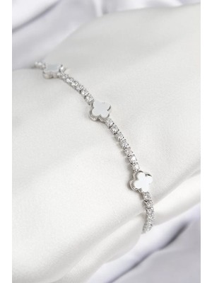 Uravas Store Pirinç Zirkon Taşlı Yonca Model Gümüş Renk Kadın Bileklik - TJ-BB7702