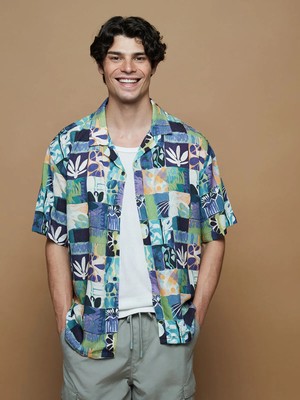 Lc Waikiki Yeni Sezon Resort Yaka Desenli Erkek Gömlek