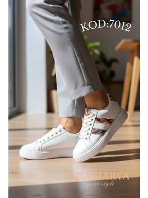 Mia Marya Şerit Detaylı Kadın Sneakers - Yüksek Tabanlı ve Konforlu Günlük Spor Ayakkabı