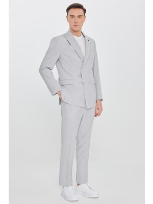 Altınyıldız Classics Erkek Gri Slim Fit Kırlangıç Yaka Kapak Cepli Kruvaze Takım Elbise