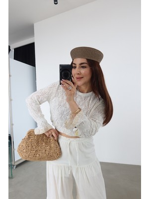 Özge Özgenç Kolları Işlemeli Ajurlu Triko