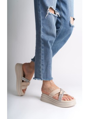 Zapatos Ruby Düz Topuklu Taşlı Çapraz Şeritli Kalın ve Ortopedik Taban Kadın Terlik  Ckt - Krem