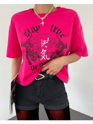 Moda Morfo Yuvarlak Yaka Baskılı Crop Tişort -Pembe