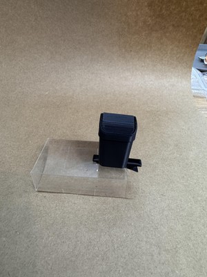 Art İki Çöp Kovası Toka