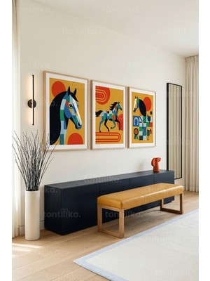 Tontilika Modern Geometrik At Temalı 3’lü Ahşap Çerçeveli Tablo Seti
