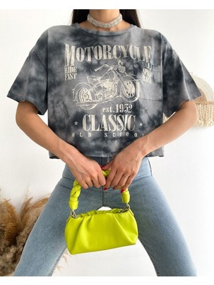 Moda Morfo Motosiklet Baskılı Yıkamalı Crop Tişort -Gri