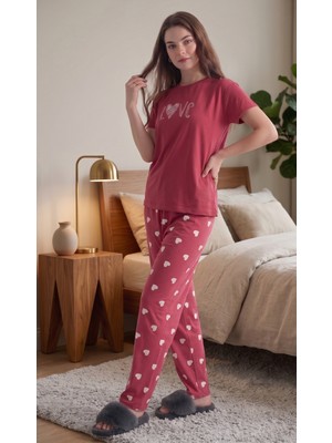 Işılay Gül Kurusu Yazı Detaylı Kalp Desenli Milan Kumaş Sıfır Yaka Kısa Kol Kadın Pijama Takımı
