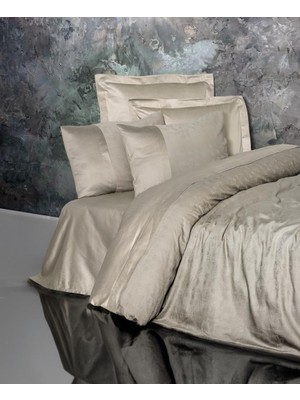 Luord-Store Çift Kişilik Jakarlı Saten Nev Takımı Demure Vizon