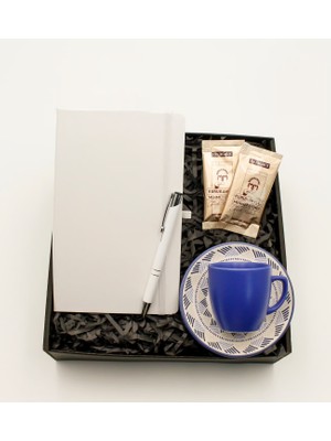 As Gift Beyaz Defter & Desenli Mavi Fincan & Beyaz Roller Kalem & Mehmet Efendi Türk Kahvesi Hediye Seti