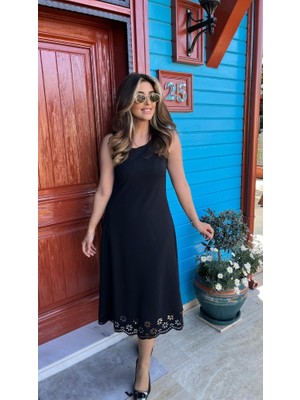 Periliçekeçe Kadın Kolsuz Etek Ucu Lazer Kesim Çiçek Desenli Midi Boy Janjan Krep Elbise