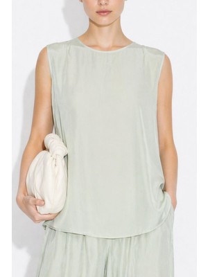 Mizalle Kolsuz Regular Kesimli Şifon Mint Yeşili Bluz