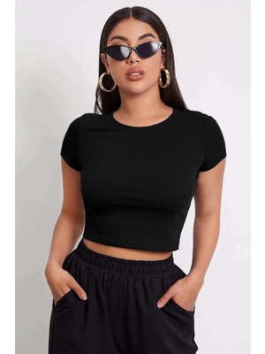 Modenya Kadın Siyah Yuvarlak Yaka Yarım Kol Crop Top Bluz