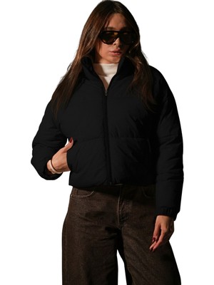 Maule Su Itici Kumaş, Fermuarlı Elyaf Dolgu Şişme Crop Kısa Kadın Mont @aspen